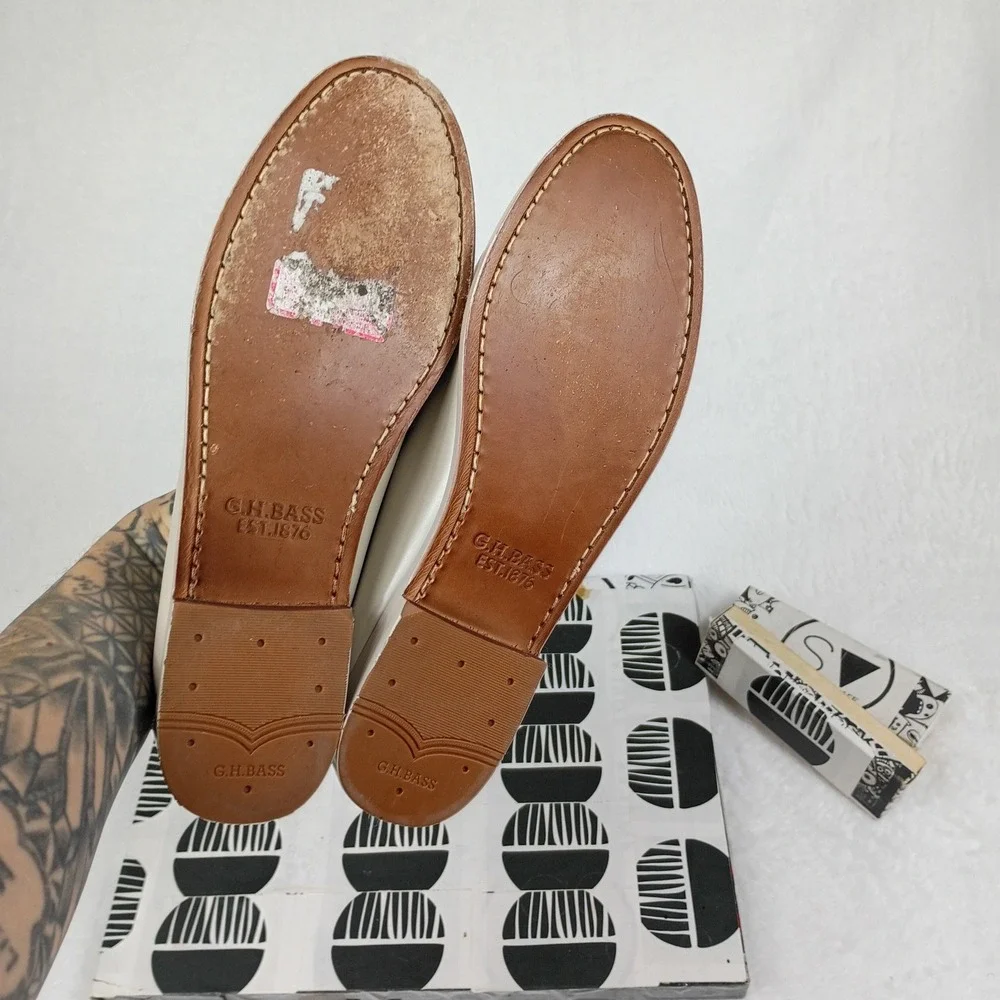 GH Bass Whitney Weejuns Womens Penny Loafers Sand Leather 9.5M BAX4W945 - Picture 7 of 8